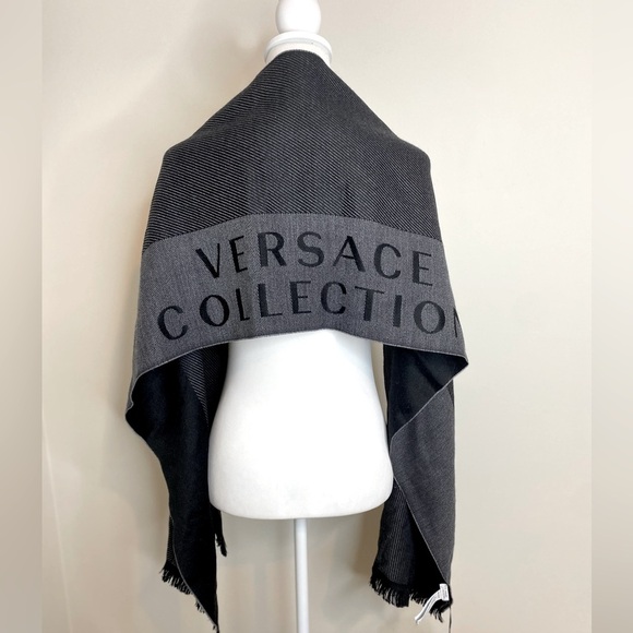 NWT Versace Collection Gray Wool Blend Long Wrap Scarf $299 - Picture 2 of 11